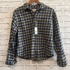NWT! Women’s Alpine Design multi colored plaid button down flannel shirt, Small